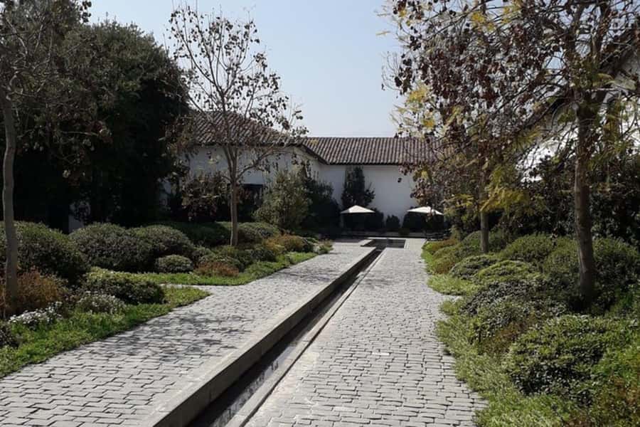 Santiago de Chile: Half-Day City Tour with Local Cuisine - What private transport changes