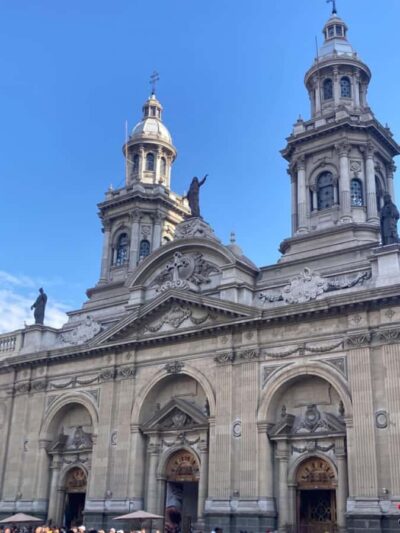 Guided City Tour through the historic center of Santiago