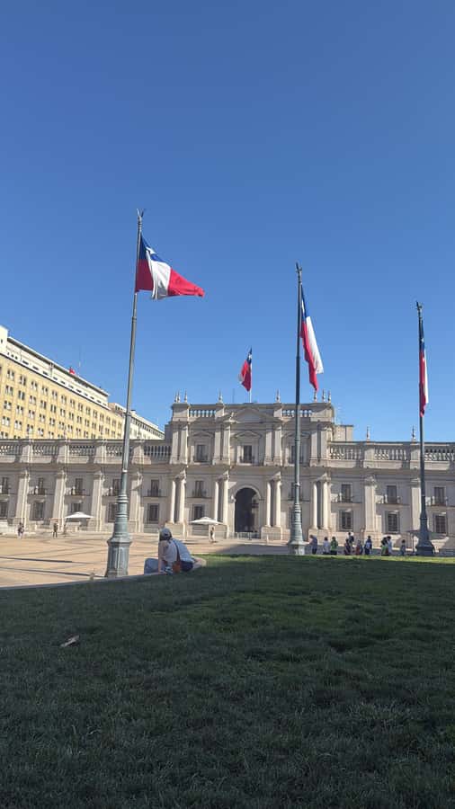 Santiago: Guided City Tour through the historic center of Santiago - The National Historical Museum and the question of time