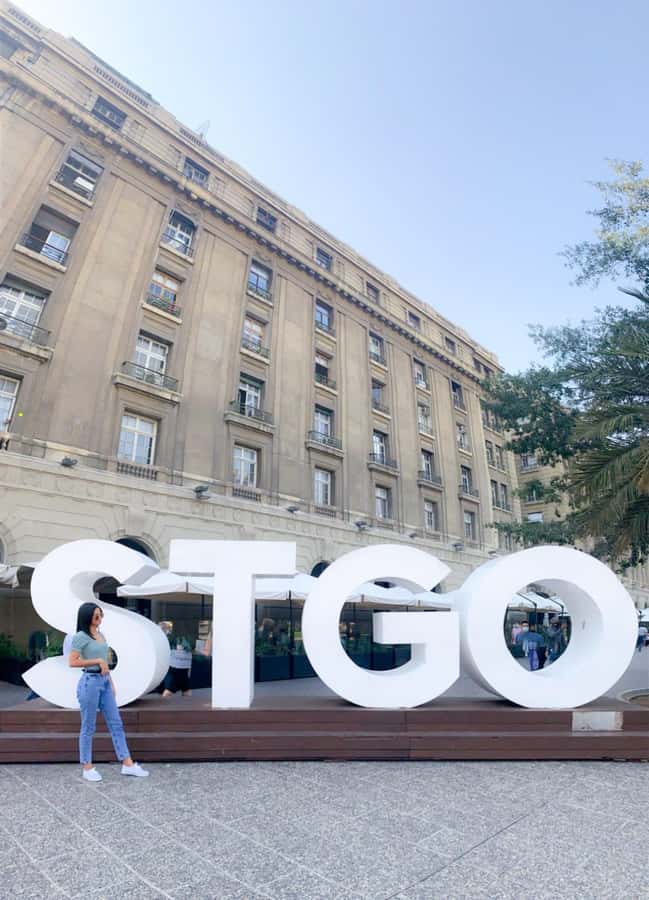 Santiago: Guided City Tour through the historic center of Santiago - Finishing at Santa Lucía Hill