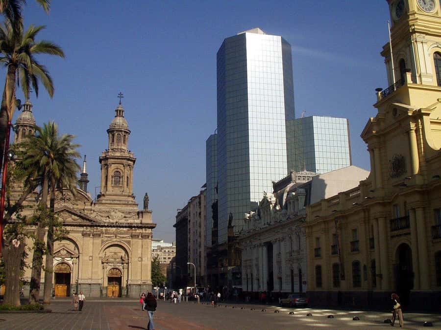 Santiago: Guided Full-Day Walking Tour with a Chilean Lunch - A full Santiago day that feels personal