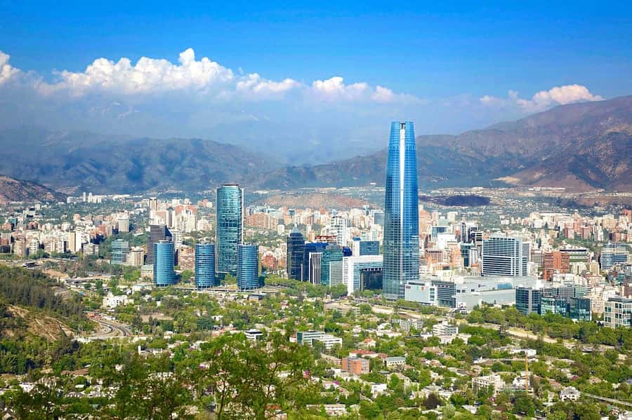 Santiago: Guided Full-Day Walking Tour with a Chilean Lunch - Downtown Santiago on foot