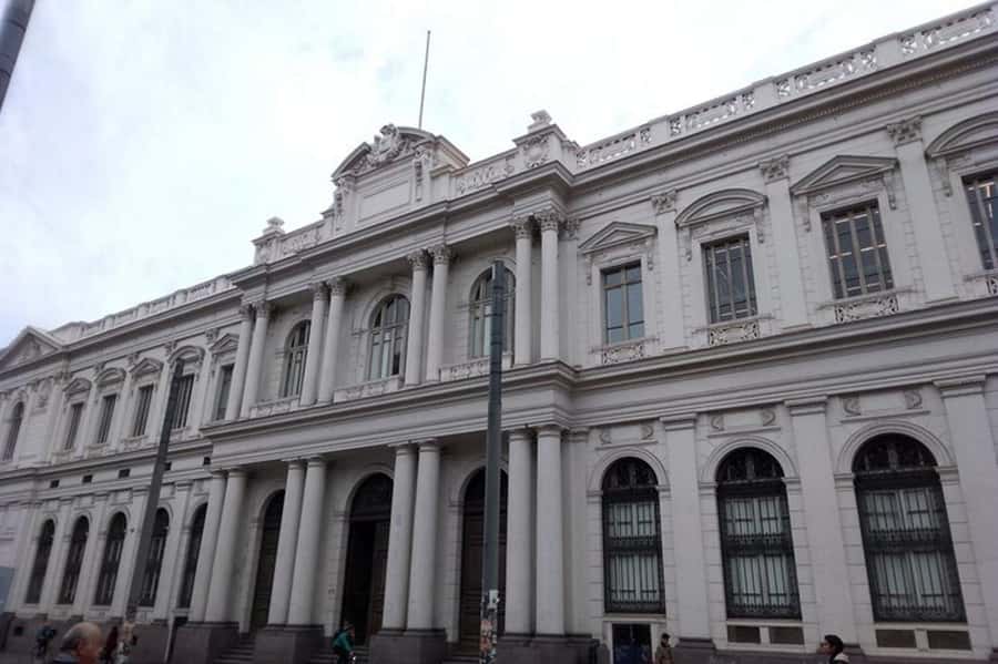 Santiago: Guided Walking Tour of the Historical Old Town - Key points at a glance