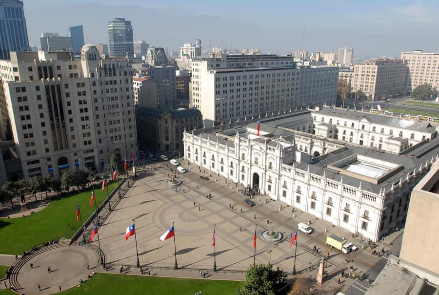 Santiago Half-Day Walking Tour with Hotel Pick up & Brunch - Why this half-day tour works well in Santiago