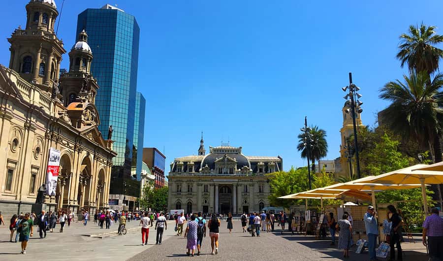 Santiago Half-Day Walking Tour with Hotel Pick up & Brunch - Pickup in Providencia, Las Condes, or Santiago