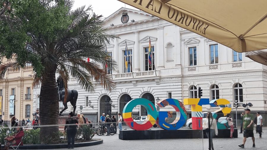 Santiago: Highlights Private City Tour - Plaza de Armas and the Metropolitan Cathedral