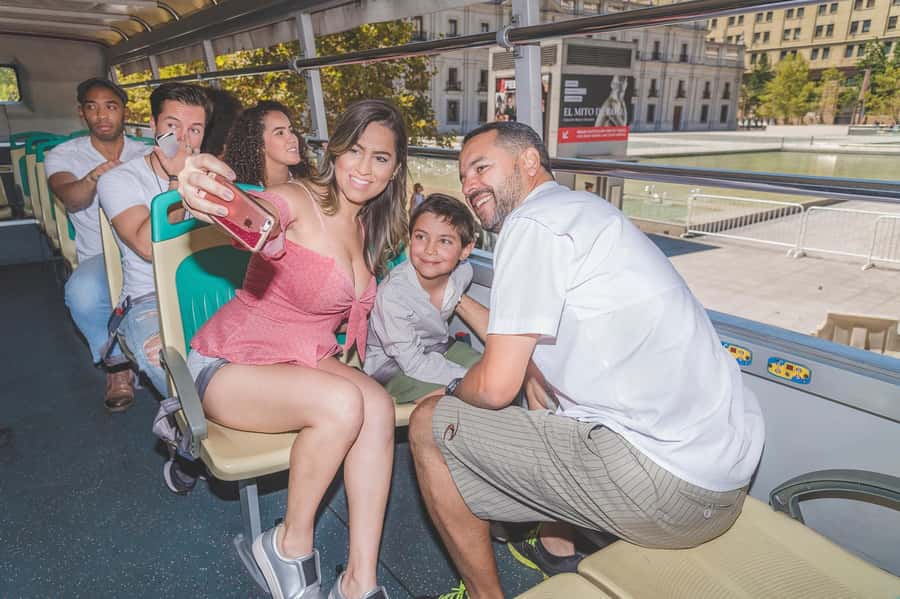Santiago: Hop-on Hop-off Bus Day Ticket with Audio Guide - La Moneda and the Plaza de la Constitución area