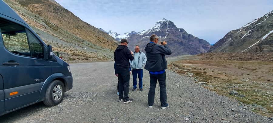 Santiago: Inca Lagoon Tour with Local Vineyard and Tasting - Morning pickup from Santiago