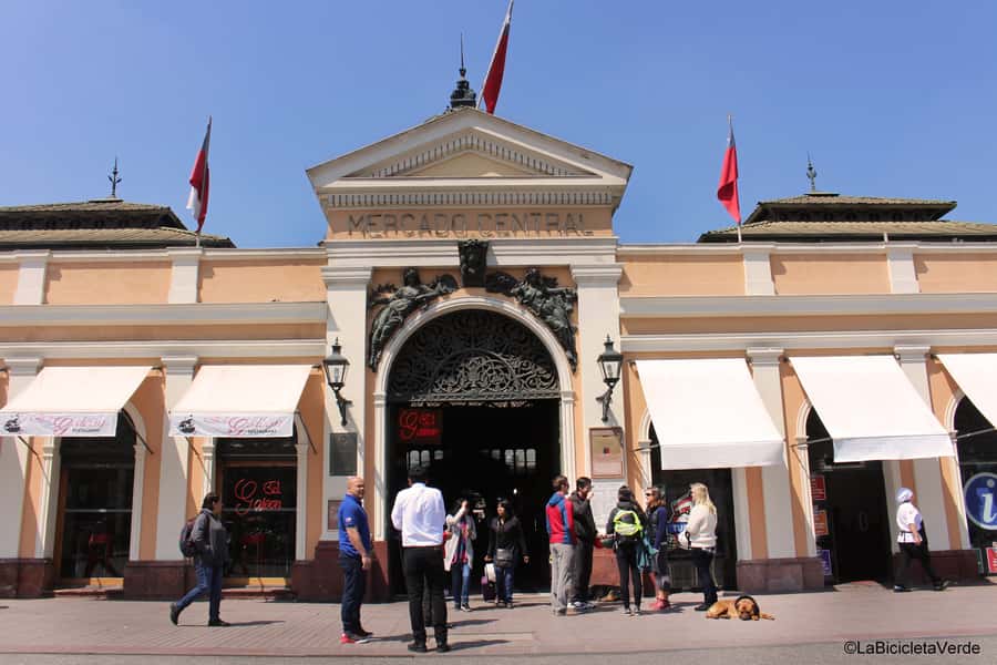 Santiago: Markets Bike Tour - Parque Forestal brings a quieter stretch