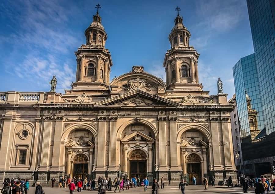 Santiago : Must-See Sites Walking Tour With A Guide - Courts, Congress, and Santiago’s civic face