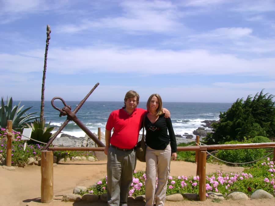 Santiago: Private Pomaire, Isla Negra, and Pablo Neruda Tour - Lunch is your own decision and expense