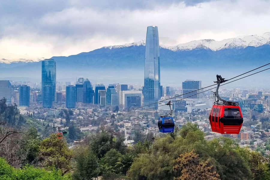 Santiago: Private tour, historic center, high altitude viewpoint, cable car - Key points at a glance