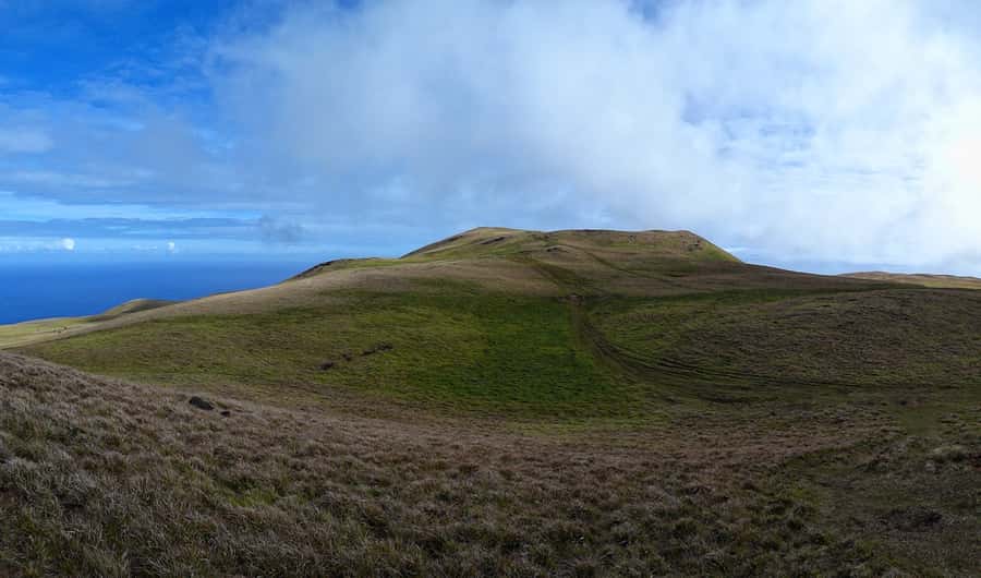 Terevaka Horse Excursion: The highest point and 360° view. - Why Terevaka makes a strong horseback destination