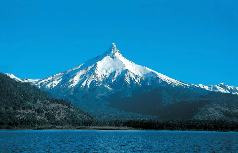 Todos los Santos Lake and Villa Peulla Tour - Why Todos Los Santos Lake is the real star
