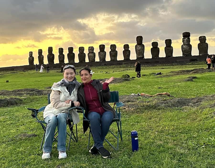 Tongariki Sunrise: Half Day Private Tour - Waiting in the dark before the sun arrives