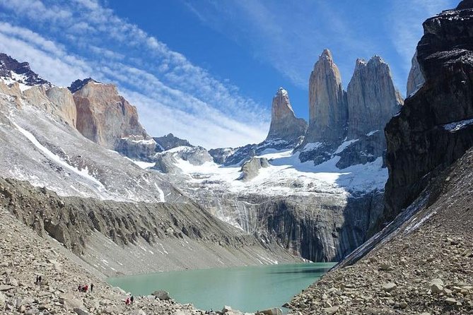 Trekking Base Torres - Torres del Paine trek from Puerto Natales - Time at the towers and lake