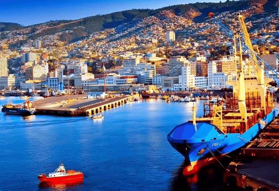 Valparaiso : Must-See Sites Walking Tour With A Guide - Paseo Dimalow and Ascensor Reina Victoria