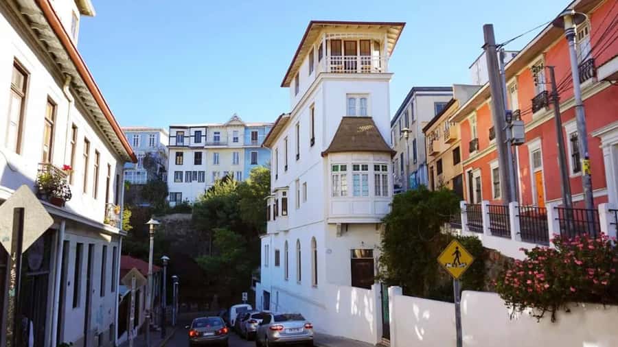Valparaíso: Private Full Day Sightseeing Tour - Key points to know before booking