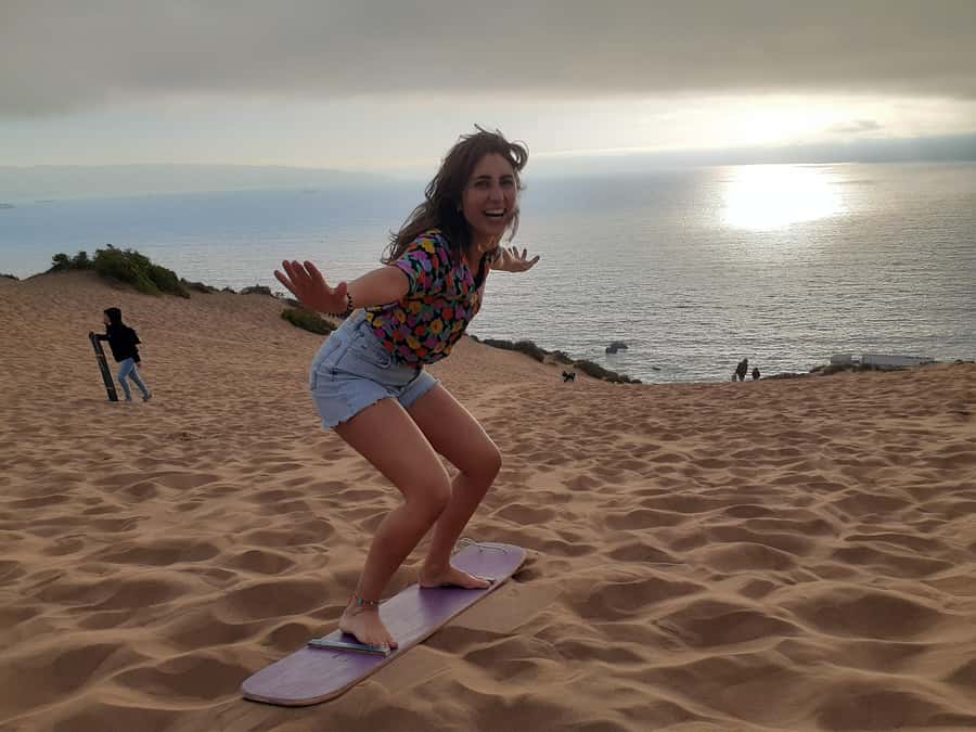 Valparaíso: Sandboarding and Sunset in Concon Sand Dunes - Walking up the sand before sunset