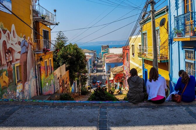 Valpo in 1 day: Authentic + Famous! Semi-private walking tour & public transport - Why this tour shows the real shape of Valparaíso