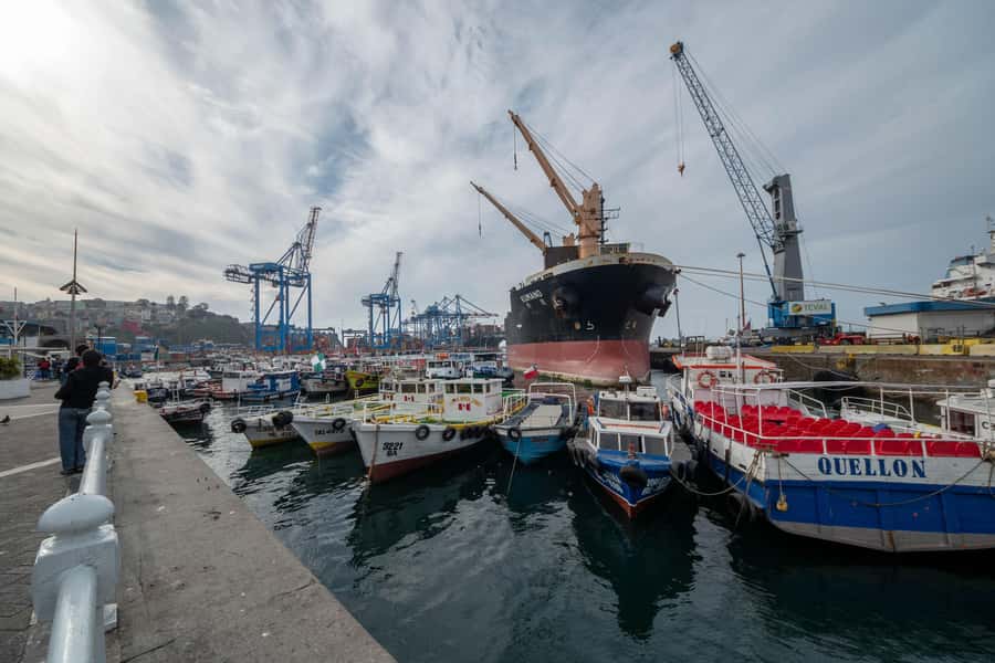 VIÑA DEL MAR AND VALPARAISO TOUR - A 40-minute stop at Río Tinto