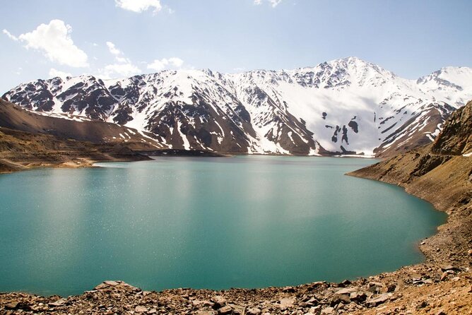 Volcano & Hotsprings 4K - Leaving Santiago for the Cajón del Maipo