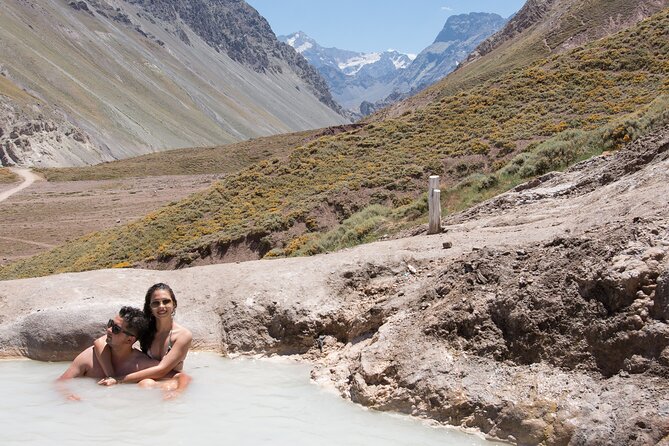 Volcano & Hotsprings 4K - Hiking beneath San José Volcano at 2,500 meters